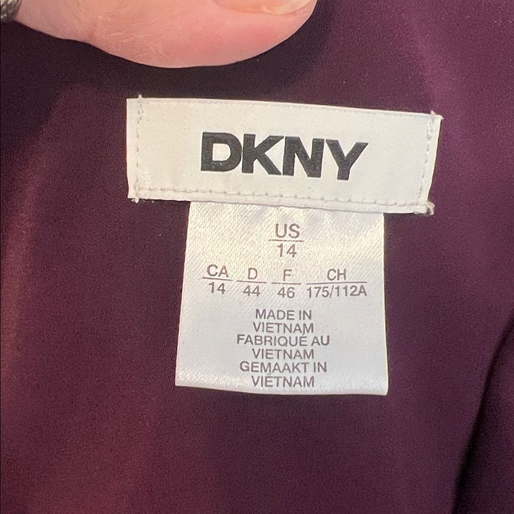 DKNY purple dress szM pleated long sleeves with cuffs faux wrap front EUC - Picture 5 of 17